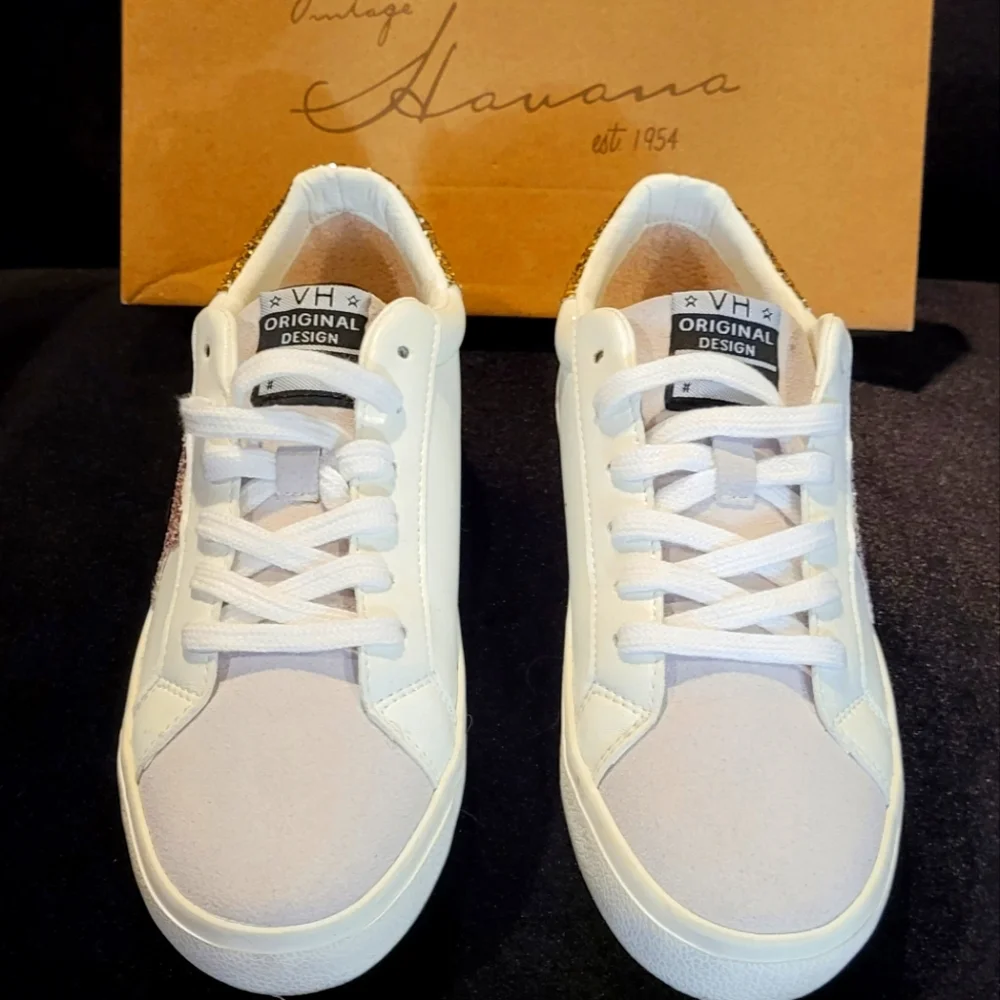 Shoes - Picture 1 of 6